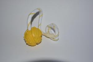 Plovoucí vrhací míč na šnůře 4,5cm/35cm 